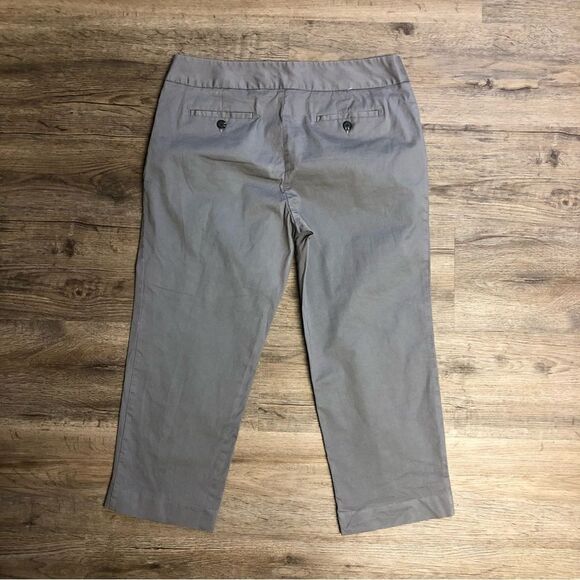 Daisy Fuentes Women’s Gray Ankle Pants size 8 - Picture 4 of 5